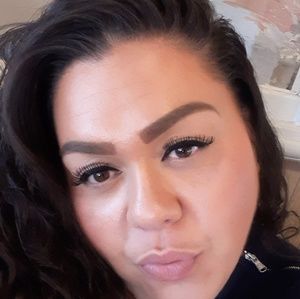 Meet your Posher, Misty